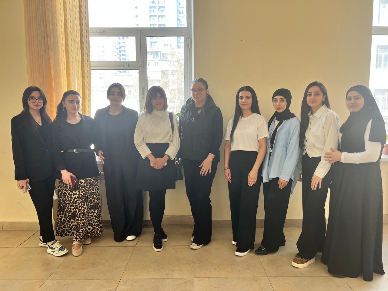 Bakı Qızlar Universitetinin tələbələri sınaq  dərslərdə iştirak ediblər