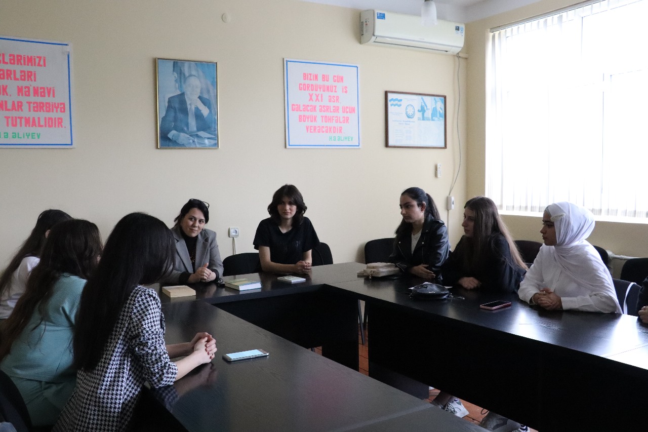 “Diskussiya” klubunun növbəti müzakirəsi