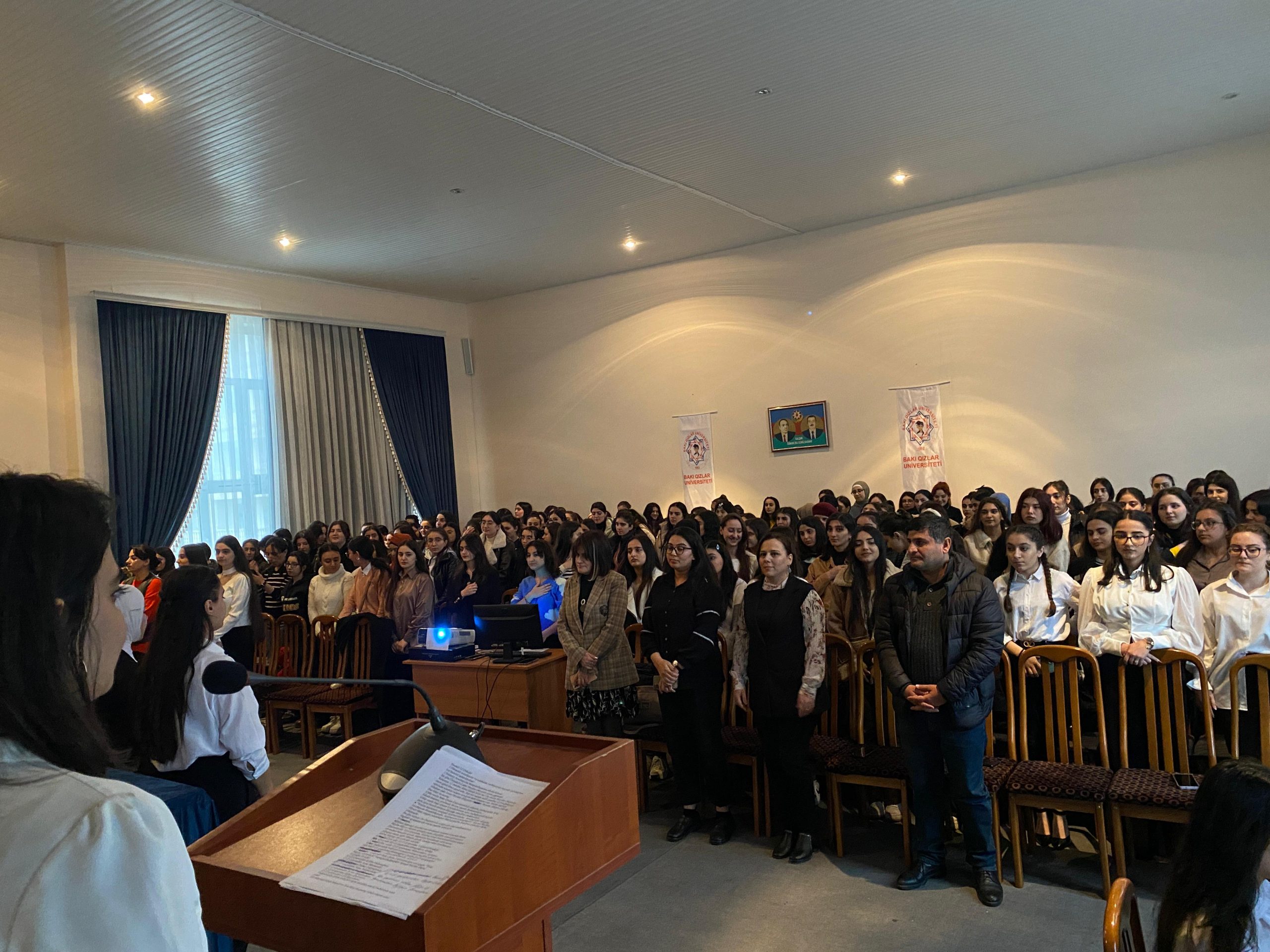 Bakı Qızlar Universitetində Ulu öndərin anım günü qeyd olunub