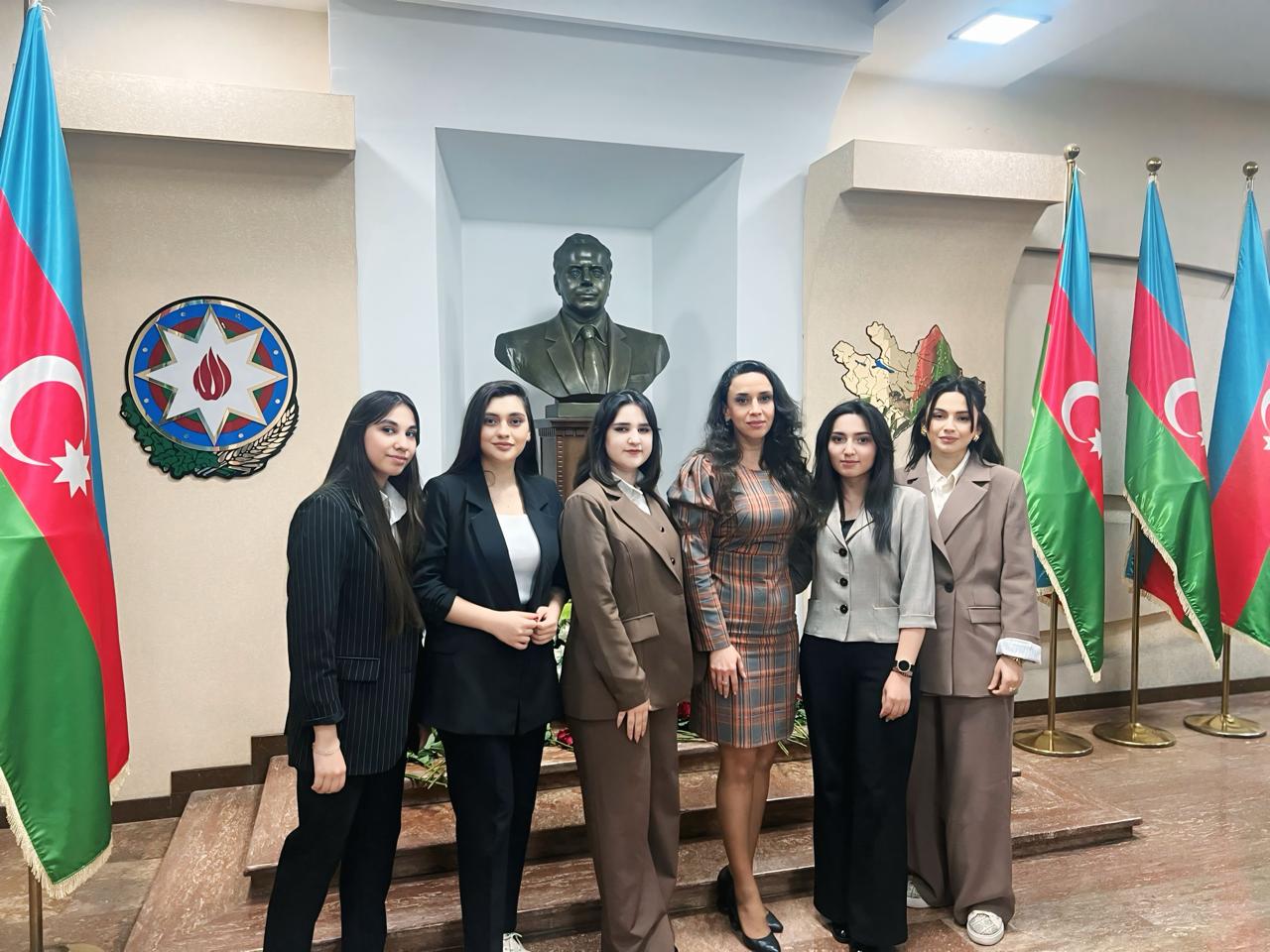 Bakı Qızlar Universitetinin tələbələri respublika elmi konfransında məruzələrlə çıxış etdilər