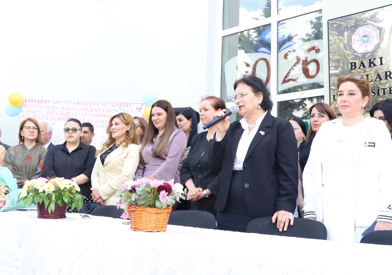 Bakı Qızlar Universitetində  məzun gecəsi keçirilib