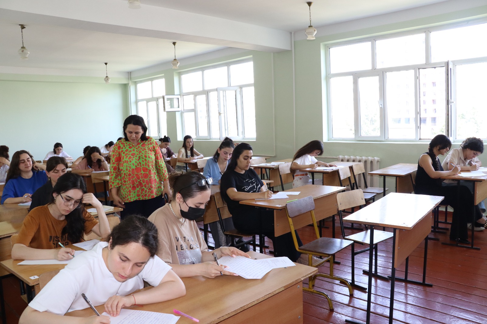 Bakı Qızlar Universitetində 25% təkrar imtahanları başa çatıb